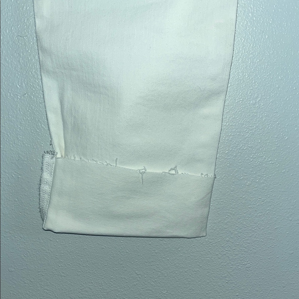 KUT From the Kloth Crop Jeans Distressed Button Fly‎ White Denim Size 10 NWT - Picture 6 of 9